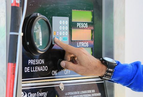 Provoca alza de combustibles conversión de vehículos a Gas