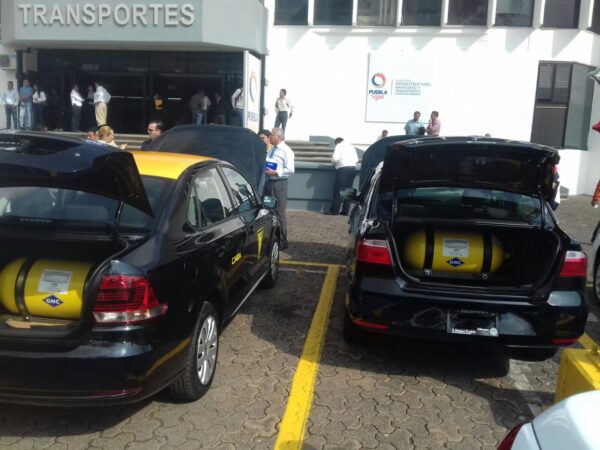 Conversión a gas natural comprimido (gnc) sedan 4cil tanque 80lts (20lts equivalentes de gasolina en gas natural) con dictamen